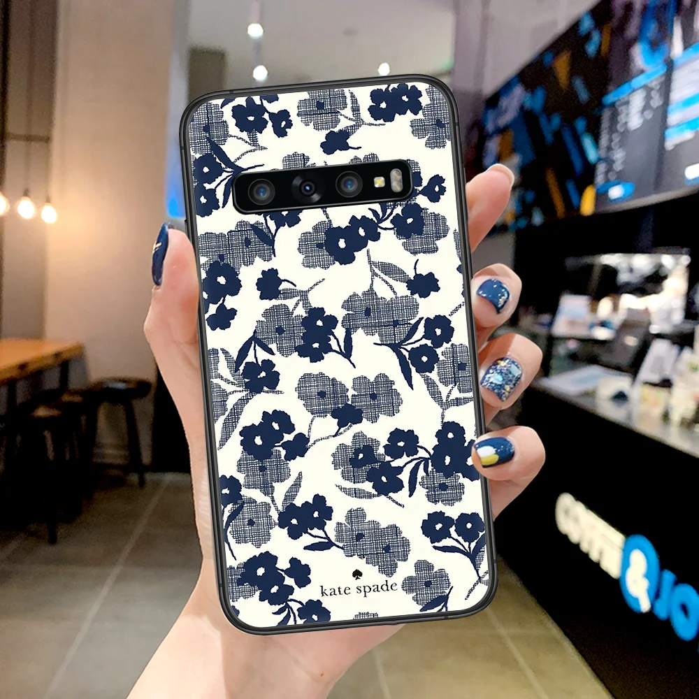 

Brand luxury Kate Pink Flower Phone Case For Samsung Galaxy Note S 8 9 10 20 Plus E Lite Uitra black Coque Luxury Etui 3D Prime