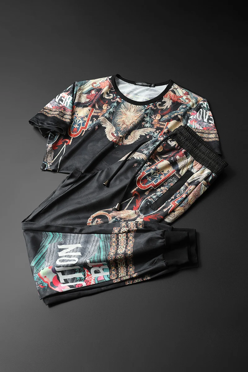 

Top Quality Summer 2 Piece Set Vintage Print Tracksuit Slim Fit Outfit Tshirt+pant 5xl 2021 Men's Shorts Short-sleeved