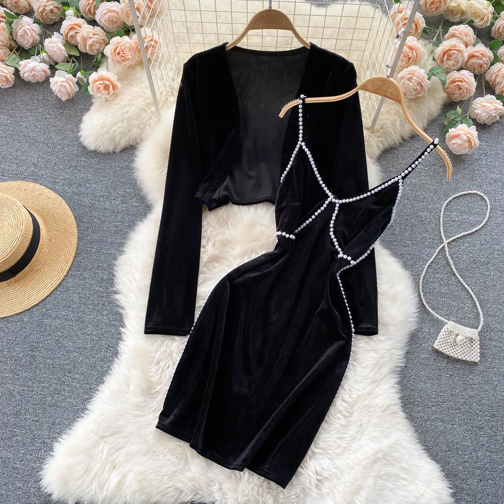 

Fashion Women 2 Piece Set Autumn Winter Black Beading Spaghetti Strap Sleeveless Mini Bodycon Dress and Velvet Jacket Coat Suits