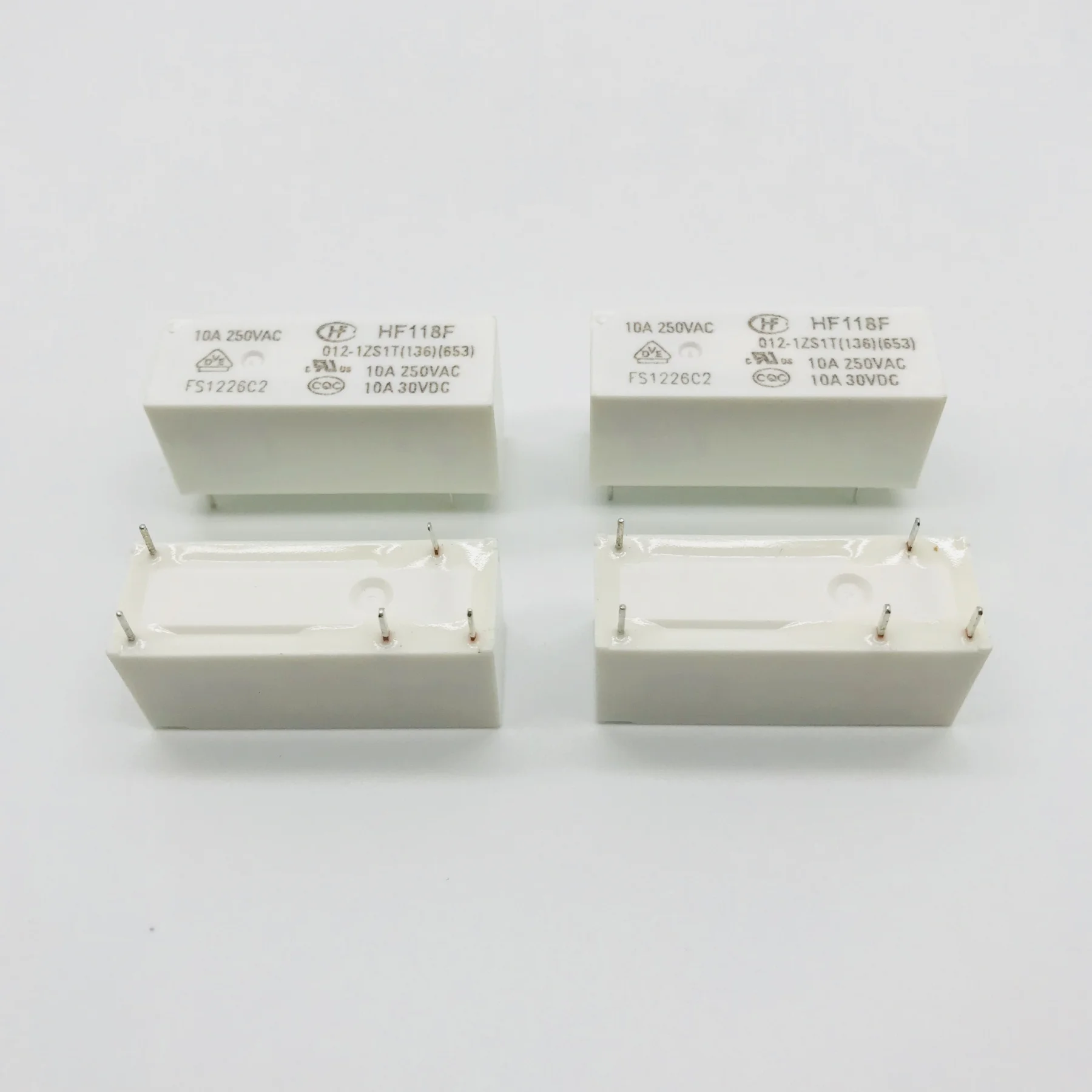 HF118F-012-1ZS1T(136)(653) 12VDC 10A реле