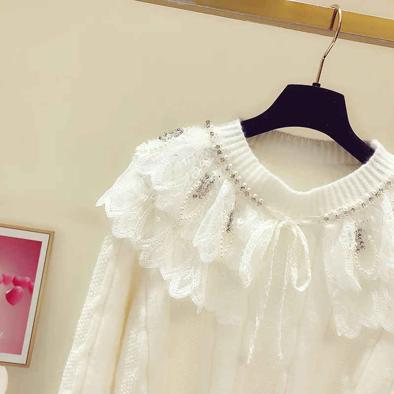 

2020 Winter New Sweet Heavy Industry Lace Splicing Female Clothes Beads Loose O-neck Tops Thick Twist Knitted Sweater for Women