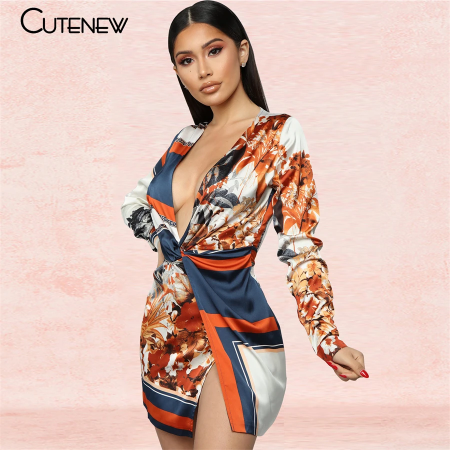 

Женское асимметричное платье-мини с принтом, V-образным вырезом и длинным рукавом