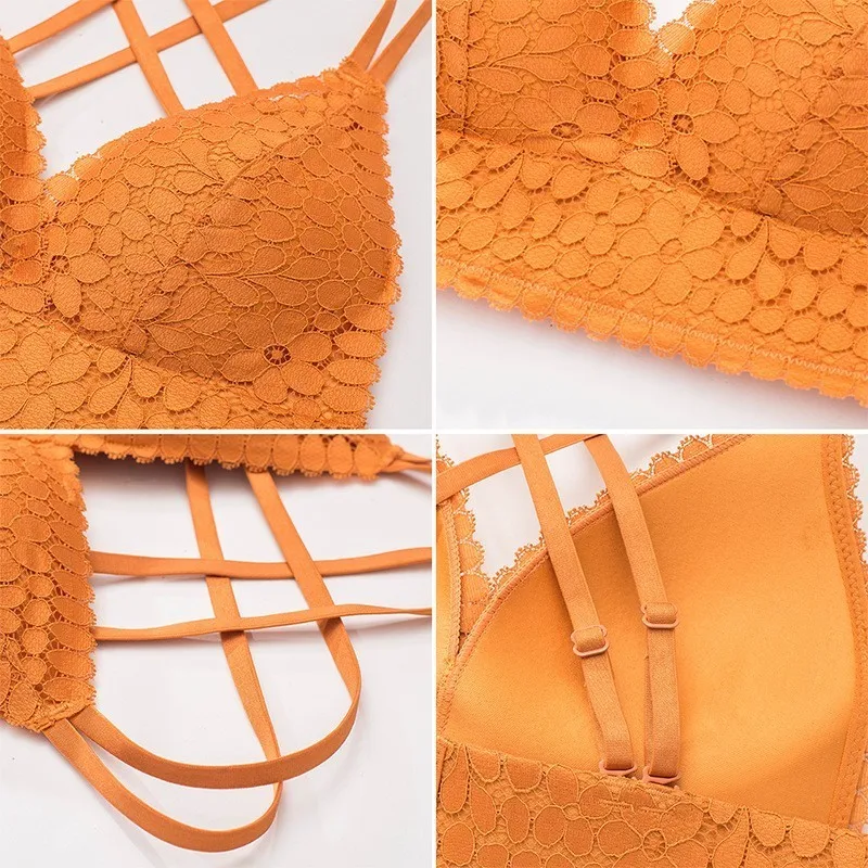 Комплект женского кружевного нижнего белья из трусиков и бюстгальтера | Женская