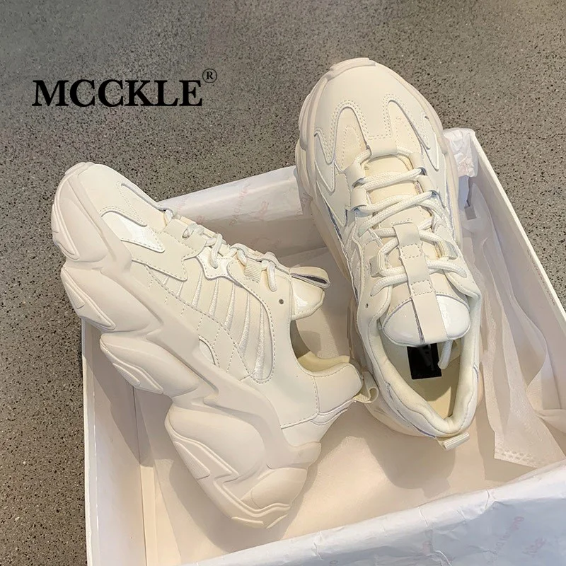 Кроссовки женские на шнуровке Вулканизированная подошва Повседневная Удобная