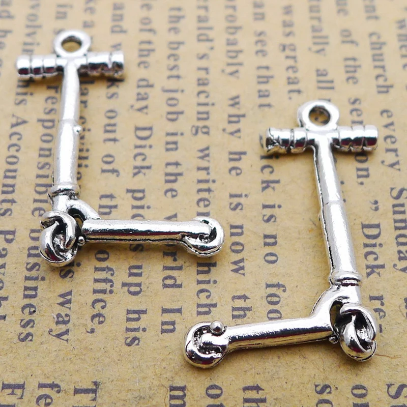 

Fashion Alloy Antiquer silver Color Kid Scooter Charms 100pcs 15*25mm AAC307