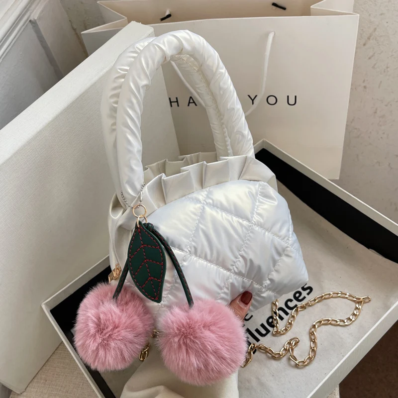 

Luxury Designer Ladies Down Shoulder Bags 2022 Autumn Winter New Fashion Women Chain Crossbody Bag With Pendant Shopping Handbag