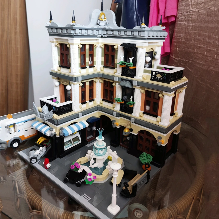 

Creator Expert Street View The Fountain Square 3420Pcs Moc Modular Houses Building Blocks Bricks Model Toys Gifts Queen Bar