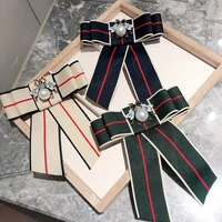 crystal insect bee women brooch bowknot bows cravat bowtie cloth bee pin stripe neck ties brooches fashion gifts outfit badge