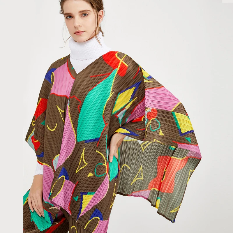 Spring Autumn Women Miyake Pleated Print Plus Size Two Pieces Set V-neck Cropped Top T-shirt Straight Pants TP5193 |