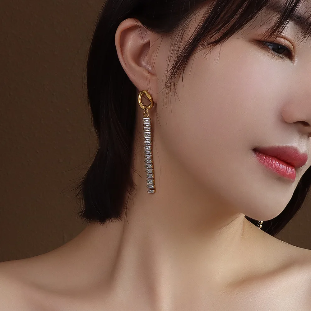 

French Niche Design Chain Full Diamond Zircon Earrings Pendant for Women Stainless Steel Earring 2021 Classic Female Jewelry