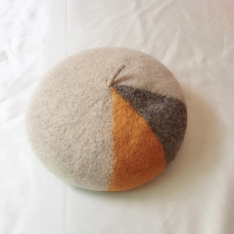 

Color Matching Wool Beret Autumn and Winter Lady Student Japanese Warm Painter Hat
