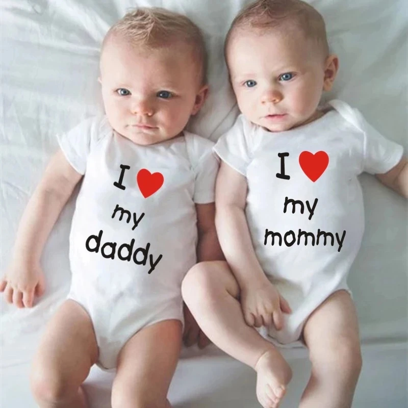 Футболки с надписью I Love My Daddy Mommy милый комбинезон для мальчиков и девочек