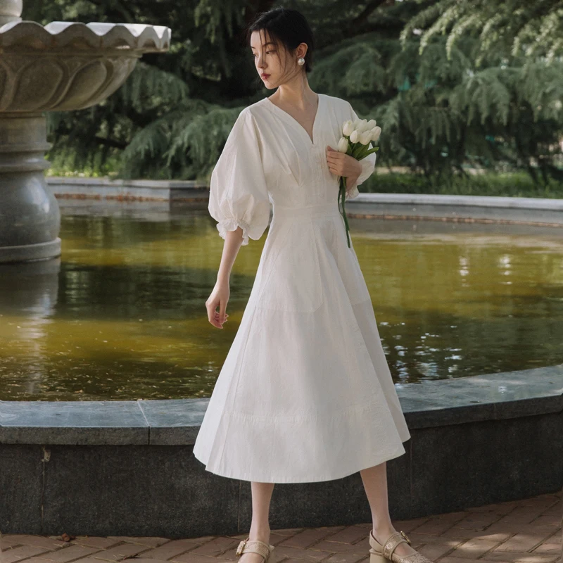 

Женское винтажное платье с пышными рукавами, элегантное белое платье во французском стиле с V-образным вырезом, лето 2022