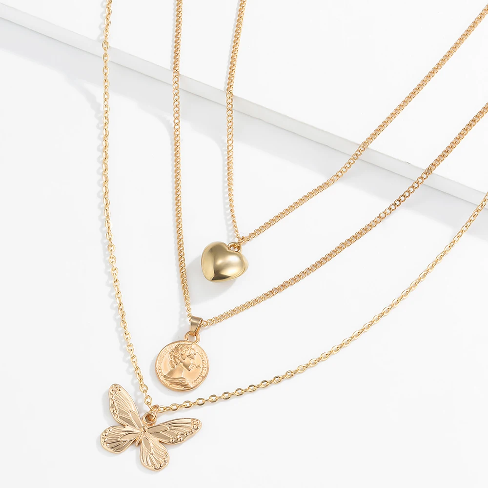 Женская цепочка с подвеской-бабочкой золотистая в форме сердца несколько