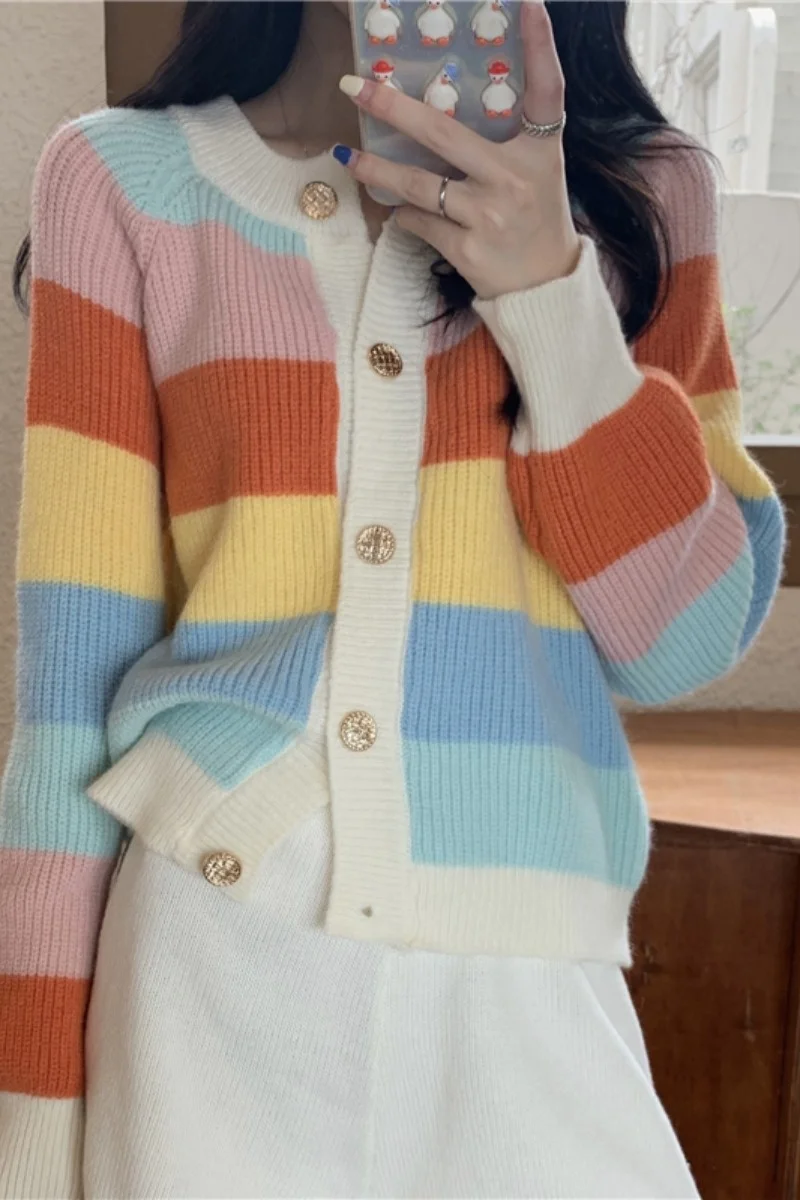 Женский трикотажный кардиган в полоску с длинным рукавом |