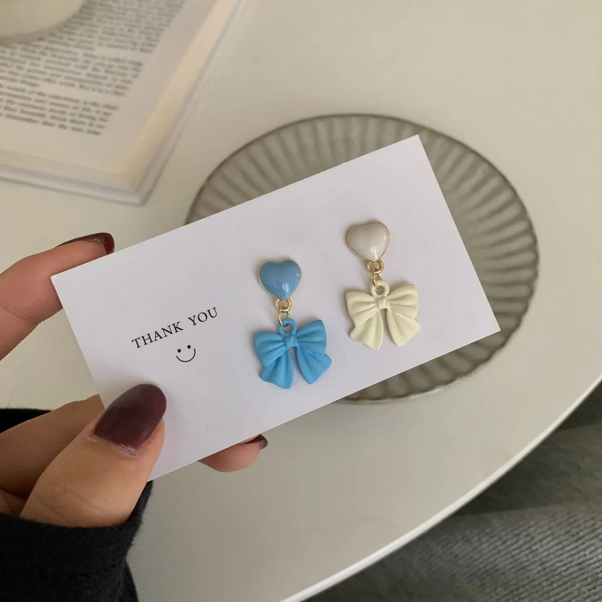 

S925 Silver Needle 2021 New Asymmetric Blue White Bow Heart Drop Earrings Korean Temperament Clip Earring for Women Wedding Gift