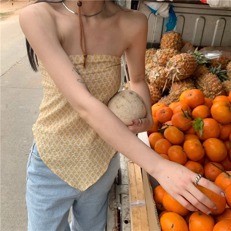 

Sexy Fashion Triangle Square Scarf Tube Top Camisole Women's Outer Wear No Shoulder Strapless Silk Scarf Inner T Shirt Crop Tops