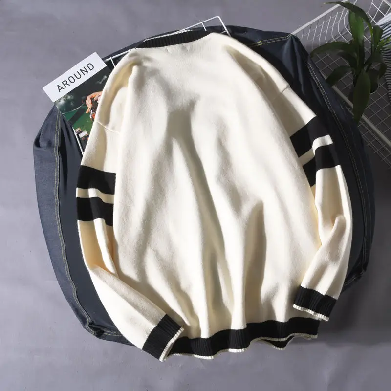 

Knitted cardigan men's sweater sweater coat V-neck slim fit outside handsome Autumn New Men