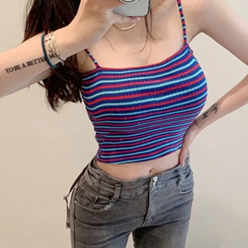 Женский летний укороченный топ с контрастными цветными полосками на тонких