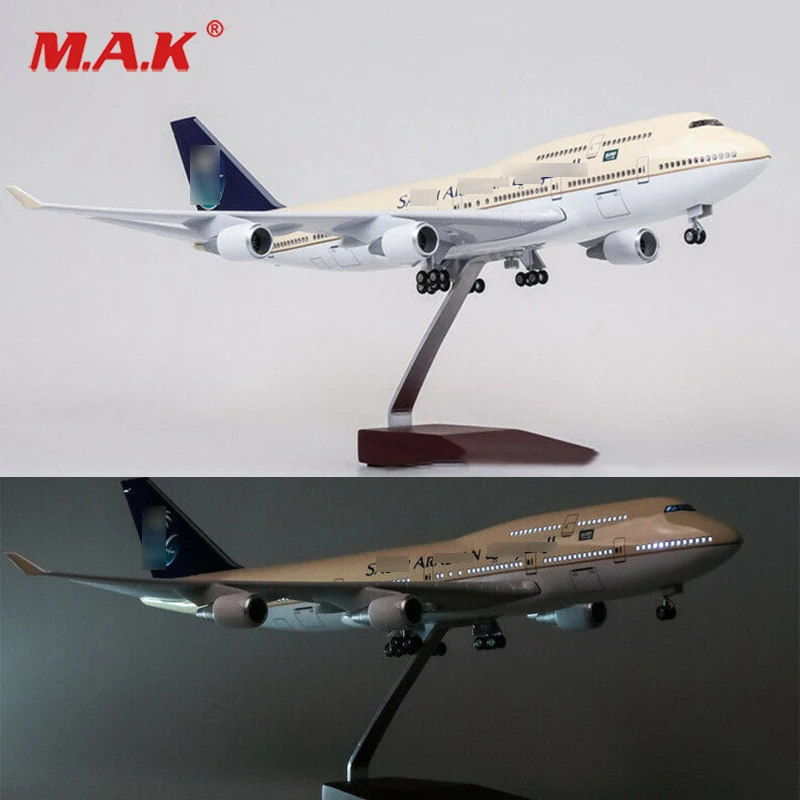 

Модель самолета SA из смолы 1/150, модель планета B747-400 47 см, светодиодсветодиодный подсветильник ка, самолёт с подсветкой и литыми колесами