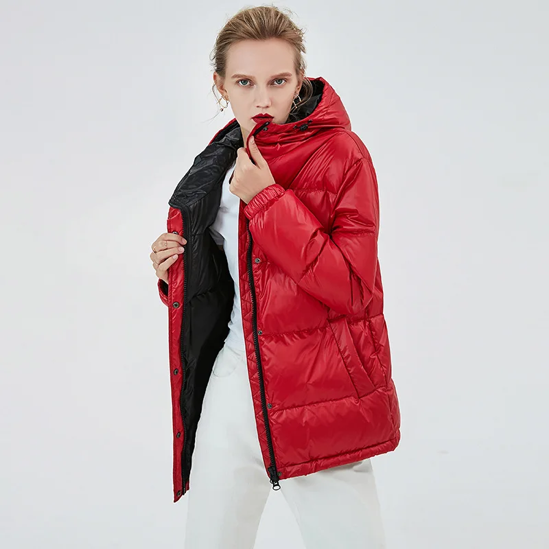 Женский короткий пуховик с капюшоном зимняя модная толстая теплая куртка в новом