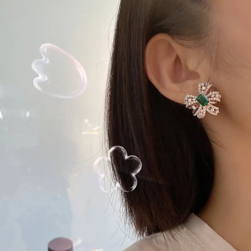 

Jazaz Solid 925 Sterling Silver Emerald Stud Earrings for women Luxury Full High carbon Diamond Bow-knot Earrings Jewelry B1052