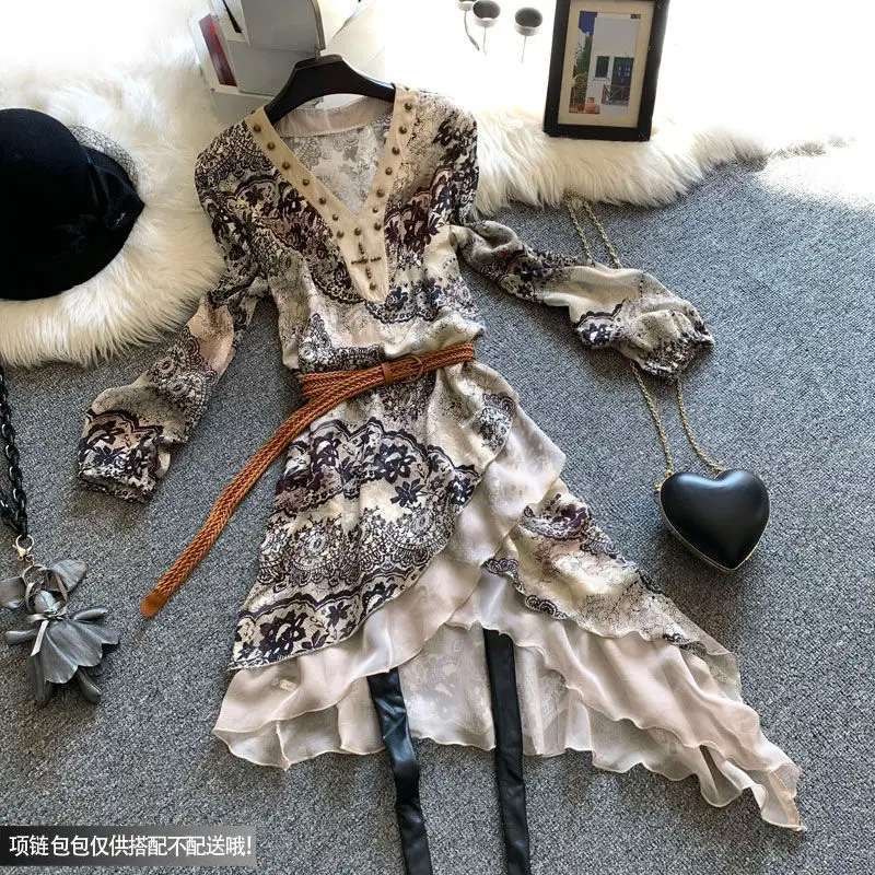 

2022 Spring Autumn Printed Chiffon Dress Plus Size Women's Retro Irregular V-Neck Loose Bottoming