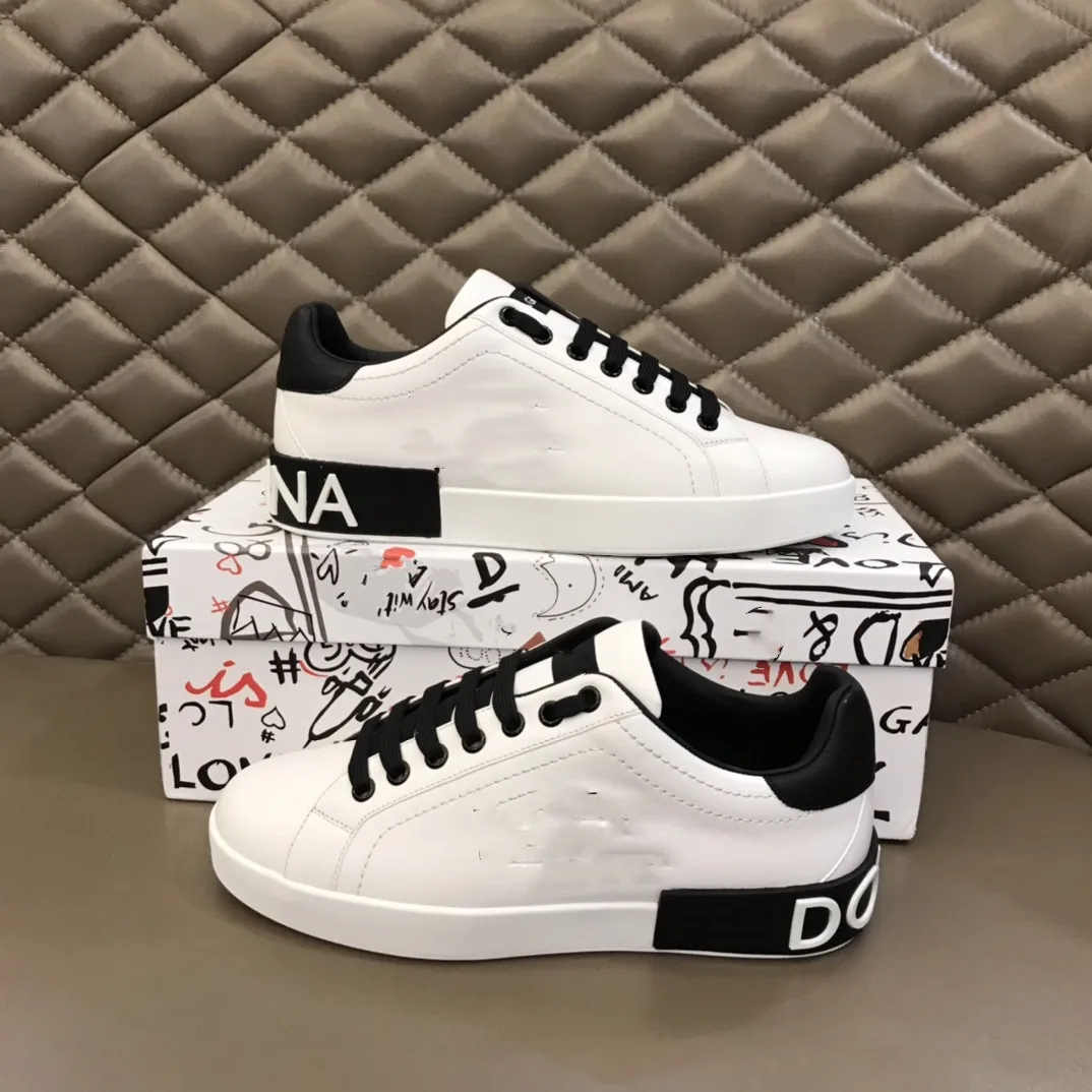 

Men's shoes new men's Paris luxury leather lace-up sneakers running shoes fashion sports shoes flat shoes casual shoes 2021