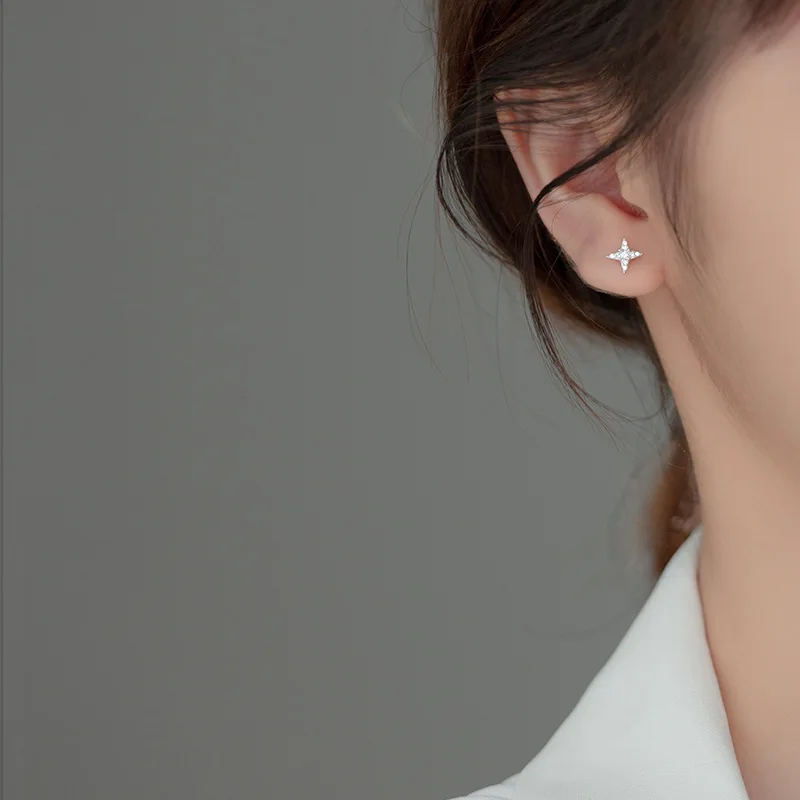 8 мм Искрящийся. Женские серьги-гвоздики в виде звёзд |