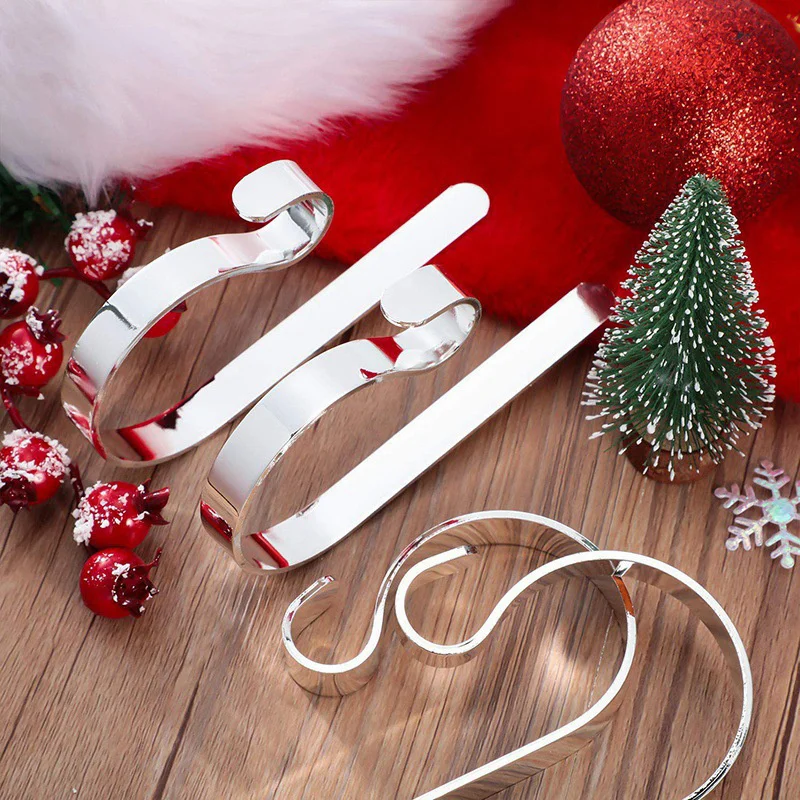 

1 Set 4 Pcs Christmas Stocking Holders Hooks Fireplace Mantel Hangers Metal Hanging Hanger Hooks Multipurpose Hangers Decoration