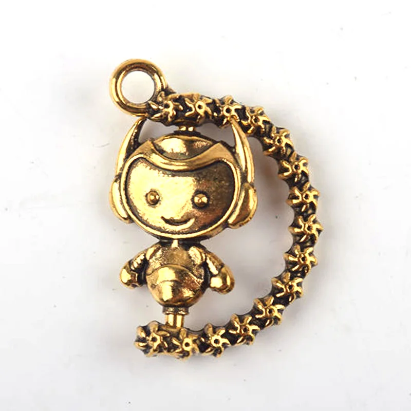 

Metal rotating pendant "Little Hero" key chain bracelet necklace jewelry accessories