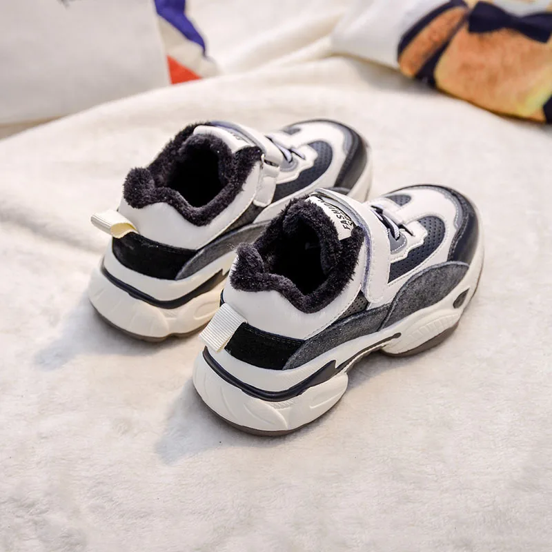 

2019 Winter Children Plush Sneaker Genuine Leather Student Warm Sneaker Contract Color Little Boys Girls Black Shoes Anti-Slip