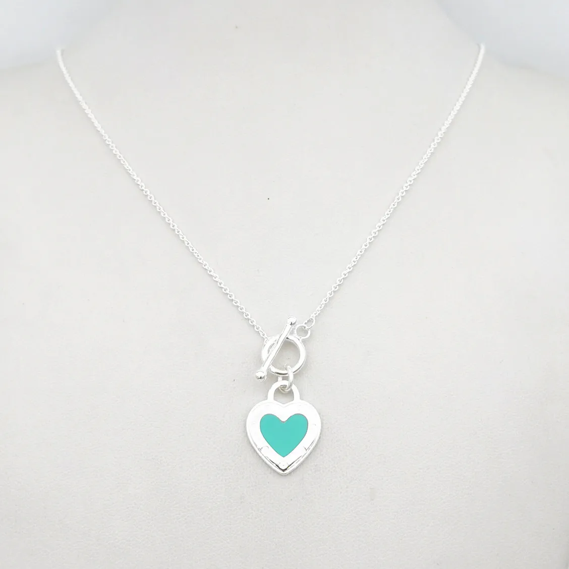 

1: 1 sterling silver 925 classic fashion exclusive blue enamel heart shaped ladies necklace jewelry holiday gift