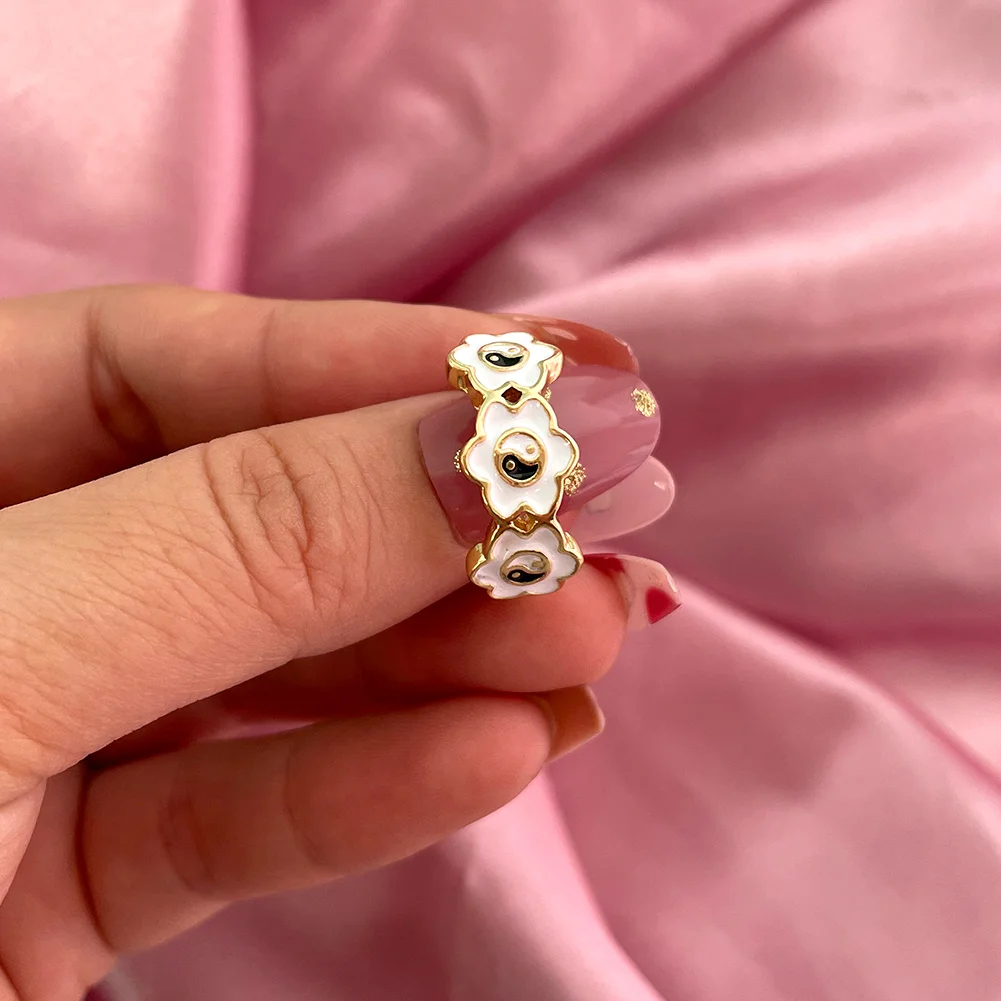 

2021 Korean Moon Star Love Heart Ring For Women White Bagua Yin Yang Enamel Finger Ring Vintage Couple Jewelry Trendy New Gifts