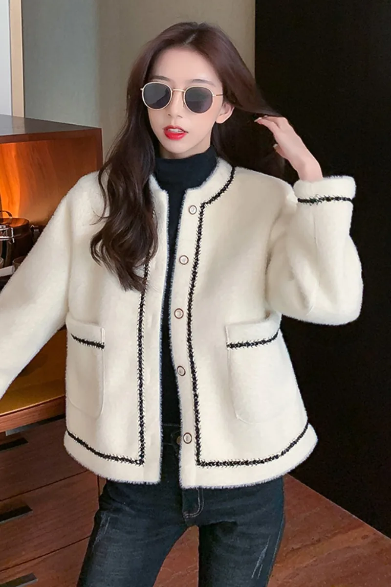 

2021 Womens Temperament Elegant Color Matching Short Coat Casual O-neck Patchwork Single-breasted Spring Autumn Button Jacket