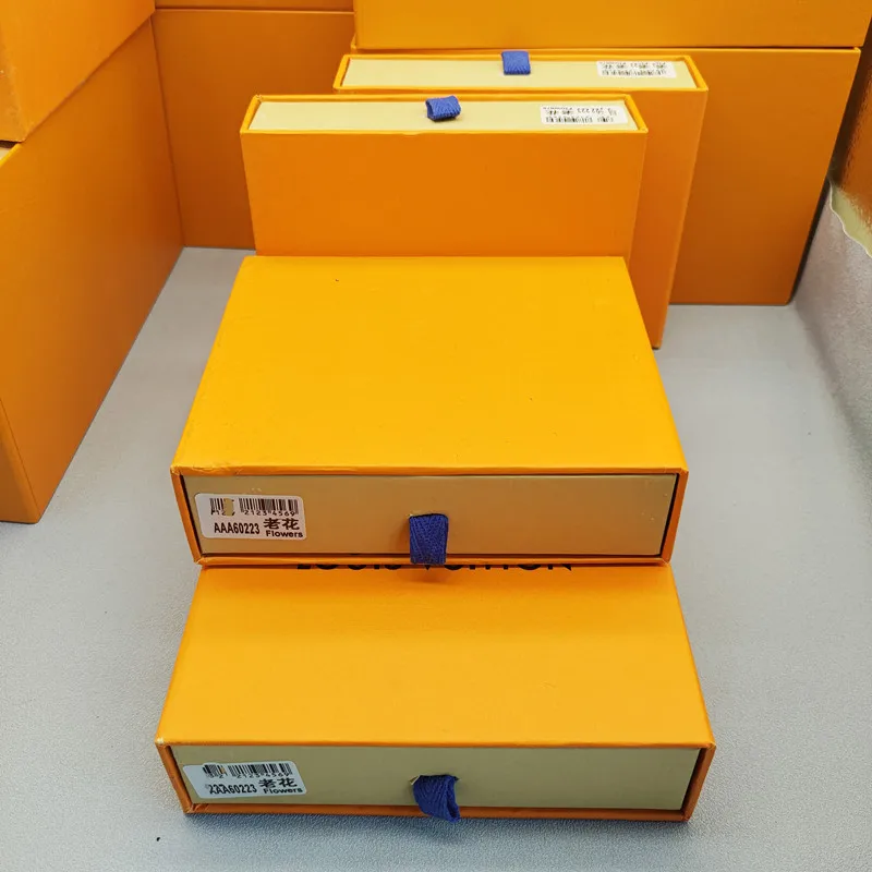 

Fashion printed wallets, men's wallets, women's wallets, luxury new fashion printed wallets Luxury wallets, free gift boxes Q1