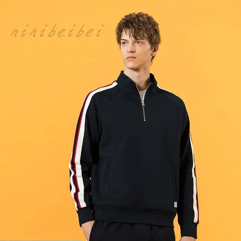

2021Simwood men's wear new autumn color contrast ribbon retro stand collar zipper leisure trend sports sweater men's wear