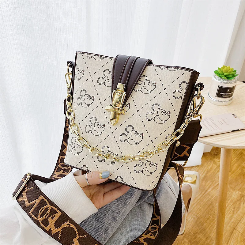 

Новая женская сумка Disney с Микки Маусом, Высококачественная вместительная универсальная модная Роскошная Брендовая женская сумка-мессендж...