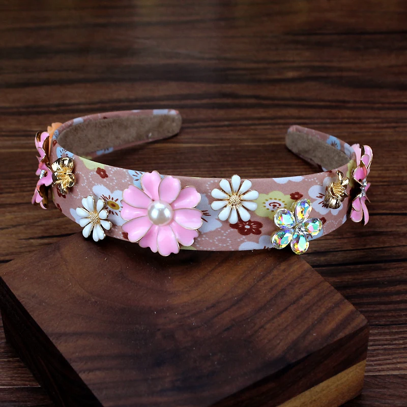 Богемные роскошные летние туфли украшенные разноцветными кристаллами повязка