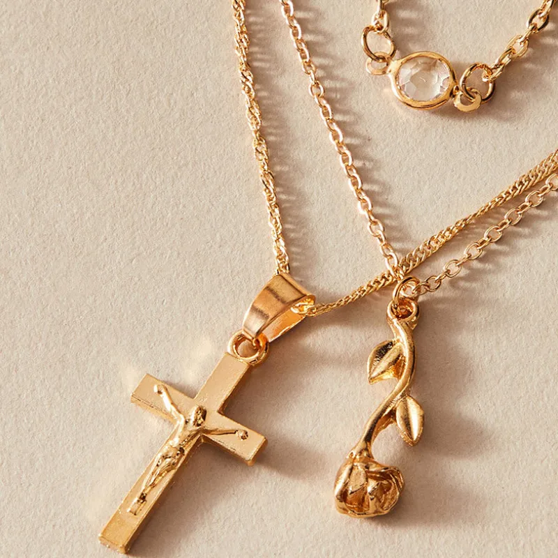 

Exquisite Jewelry Cross Rose Pendant Multilayer Necklace for Women Gift