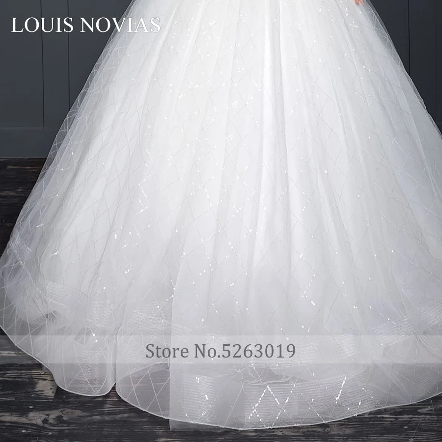Простое свадебное платье Louis Novias ТРАПЕЦИЕВИДНОЕ без рукавов с ремнем из бисера и