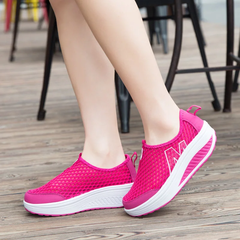 

Summer Breathable Vulcanize Shoes Women's Walking Shoes Mesh Platform Loafers Wedge Heel Shake Bottom Silp-On