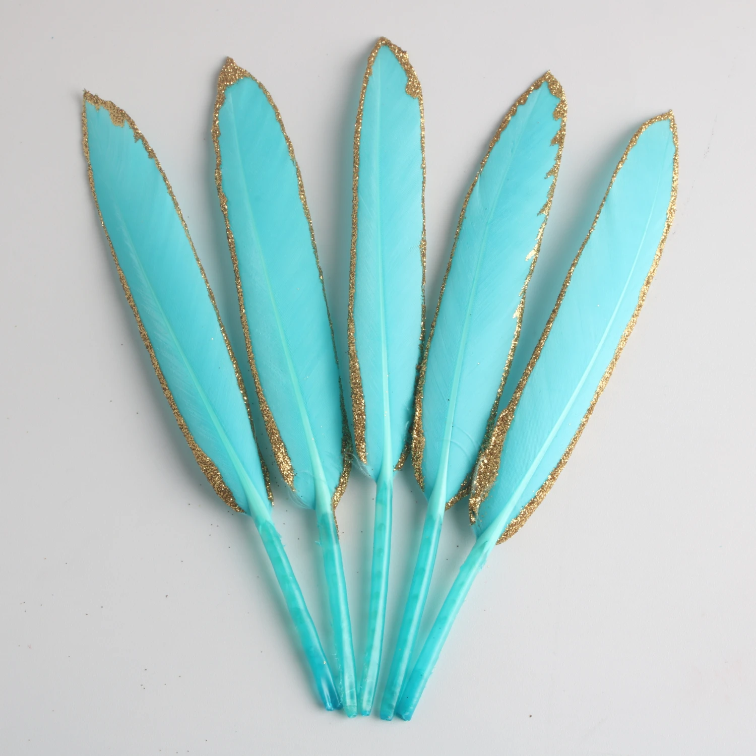 Оптовая продажа 10 шт./лот золото гусиных перьев на стопу длиной от до 15