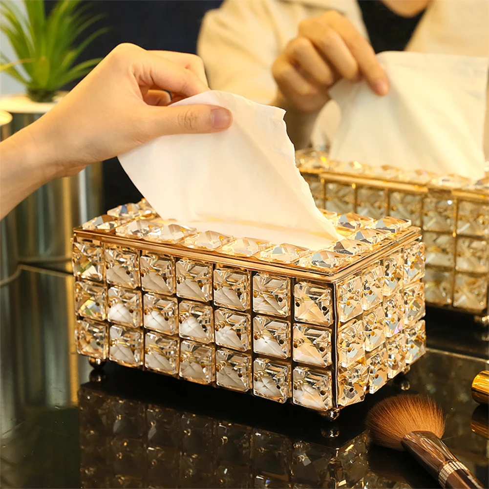

2021 New Crystal Tissue Box Holder Crystal Cube Napkin Holder Case Dispenser European Rhinestone Square Tissue Box Paper Rack