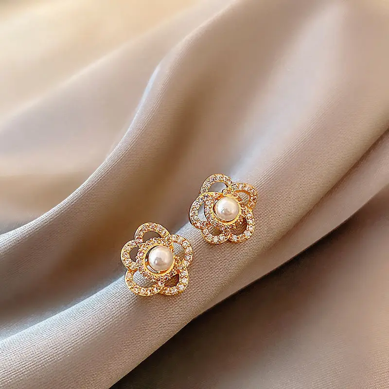 

Flowers Woman Earring Pearls Women's Earrings 2021 Trend Simplicity Korean Fashion Piercing Silver 925 Earring Jewelry for Women