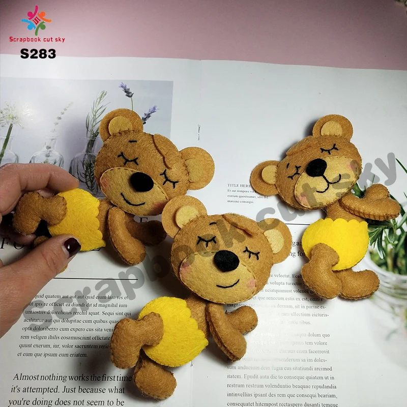 

Moon bear cut sky steel-cutting die compatible with most machines Hand-made accessories wooden die