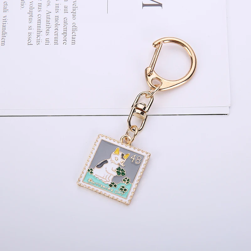 Простой мини-брелок для ключей для мужчин "Кролик-брелок" в виде морковки с чармом собаки Шиба-Ину в подарок.