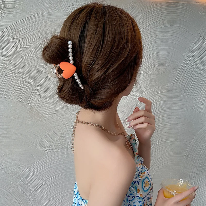 

2021 Ins Fashion Women Elegant Big Heart Hair Claws Sweet Candy Hair Clips Hairstyle Makeup Headband Hairpin Hair Accessories