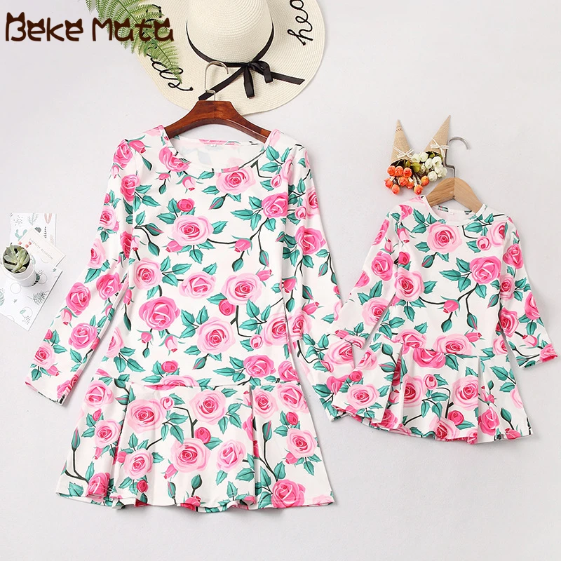 Платья для мамы и дочки одежда с длинными рукавами цветочным принтом всей семьи