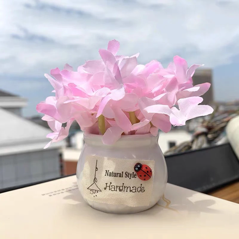 

Car Dashboard Ornament Mini Simulation Flower Plant Decoration Ceramic & Cloth 5.5*5.5*10cm FBS889
